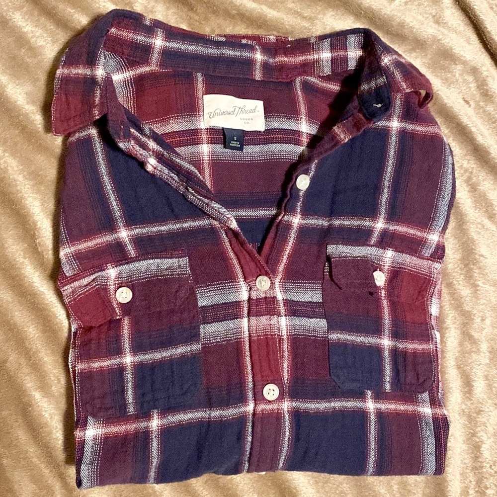 Universal Thread Long Sleeve Flannel Button Down Shirt
